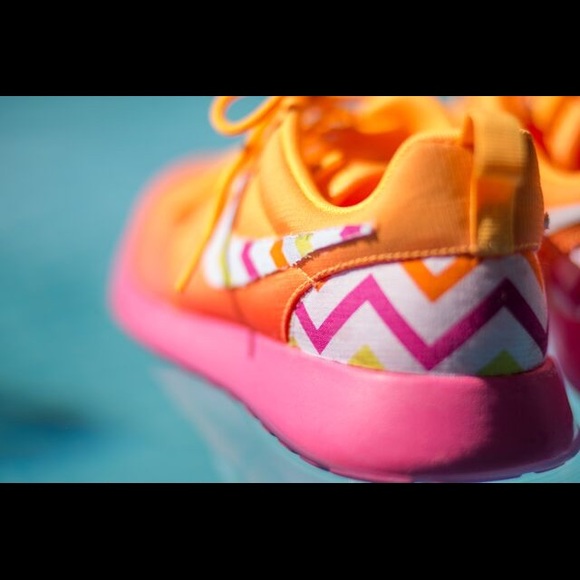 Nike Roshe Runs - Picture 5 of 5